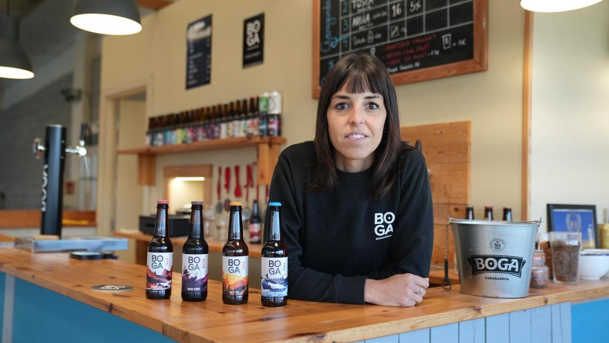 Alba Donadeu, en su espacio de producción de cerveza artesanal