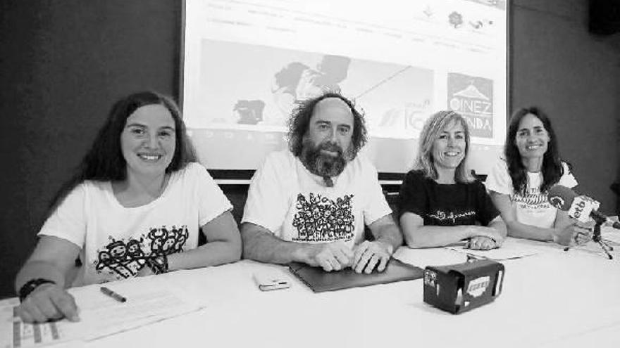 Miren Balmaseda, Mikel Urmeneta, Maite Otero y Arantxa Ariz presentaron ayer en Pamplona las novedades del Nafarroa Oinez 2016.