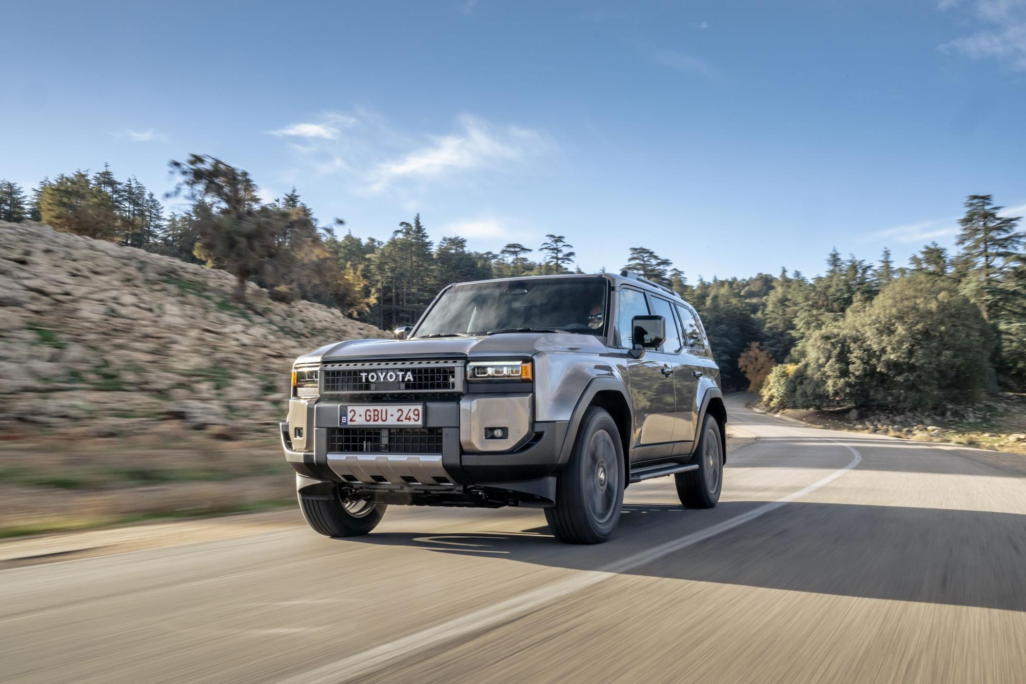 25 Toyota Land Cruiser Mild Hybrid 48V.jpg
