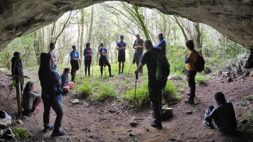 Lanestosa se adentra en sus jornadas sobre cuevas