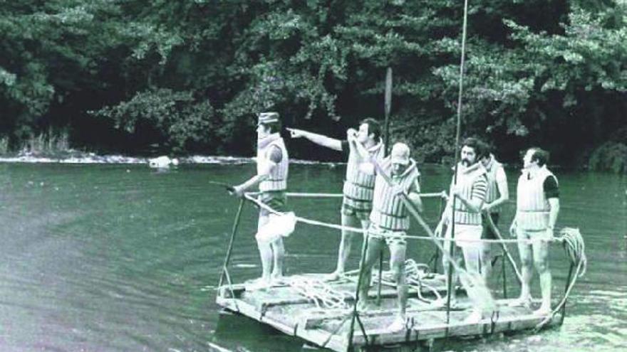 Los seis integrantes de la balsa ‘FRJ4’ en agosto de 1978, a punto de partir desde Estella rumbo al Mediterráneo.
