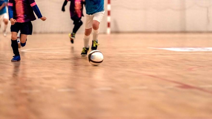 Pamplona licita la gestión de la liga de fútbol sala escolar