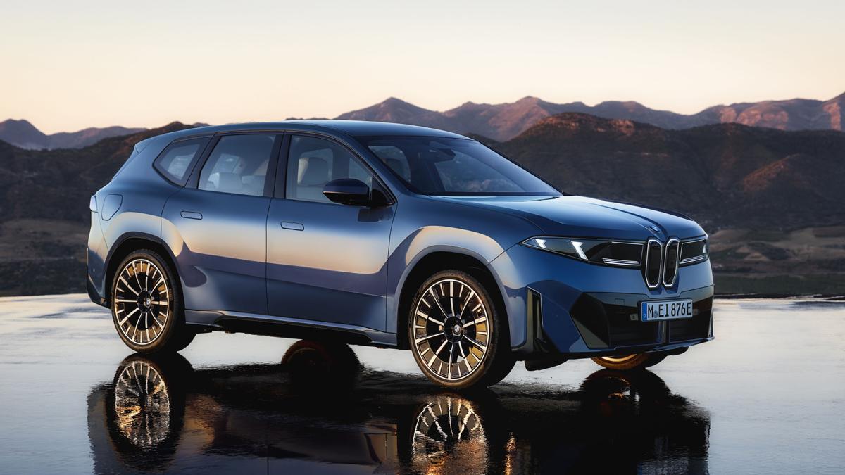 BMW IX3.