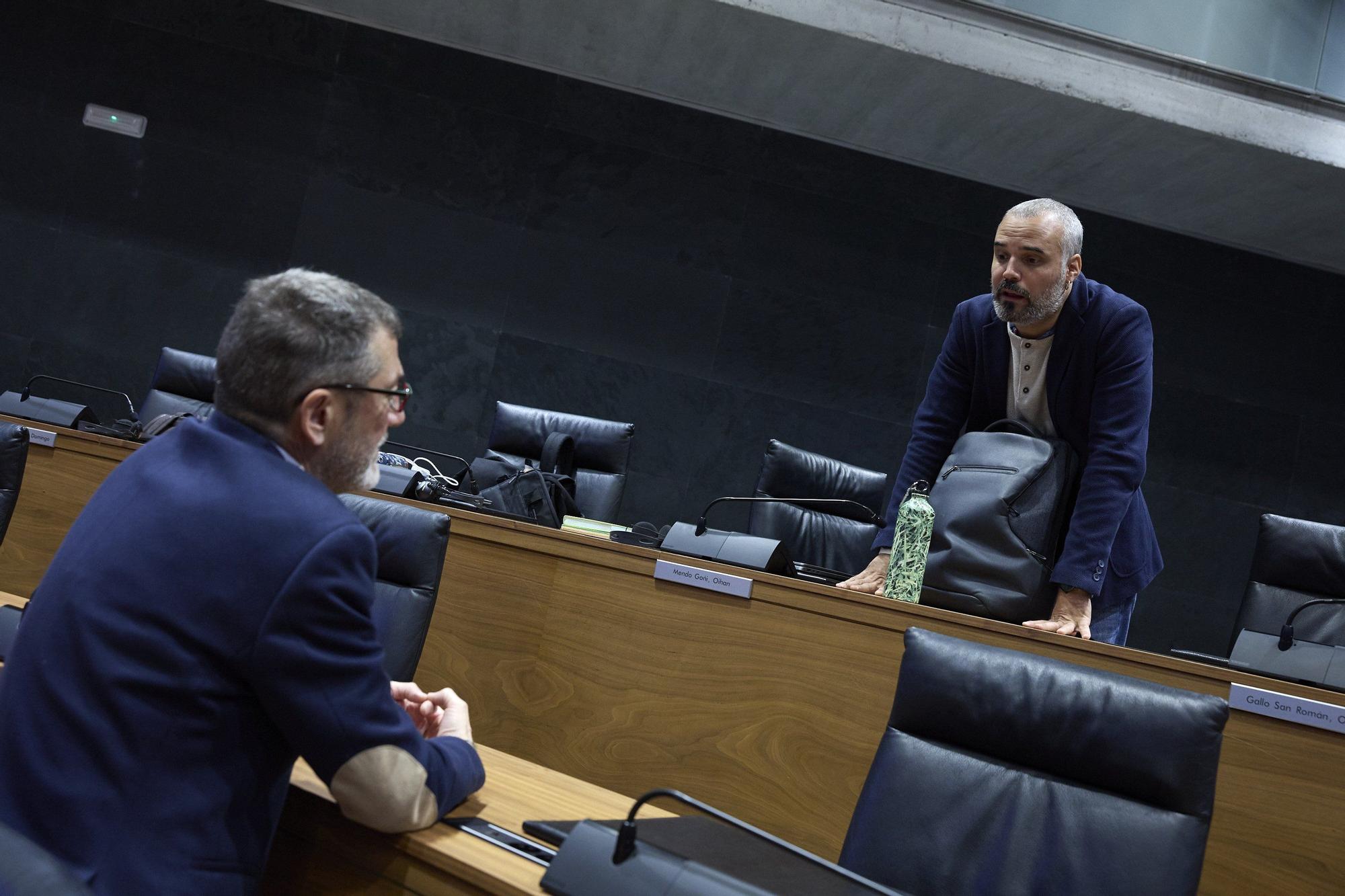 Fotos del pleno del Parlamento de Navarra (jueves 23 de octubre de 2025)