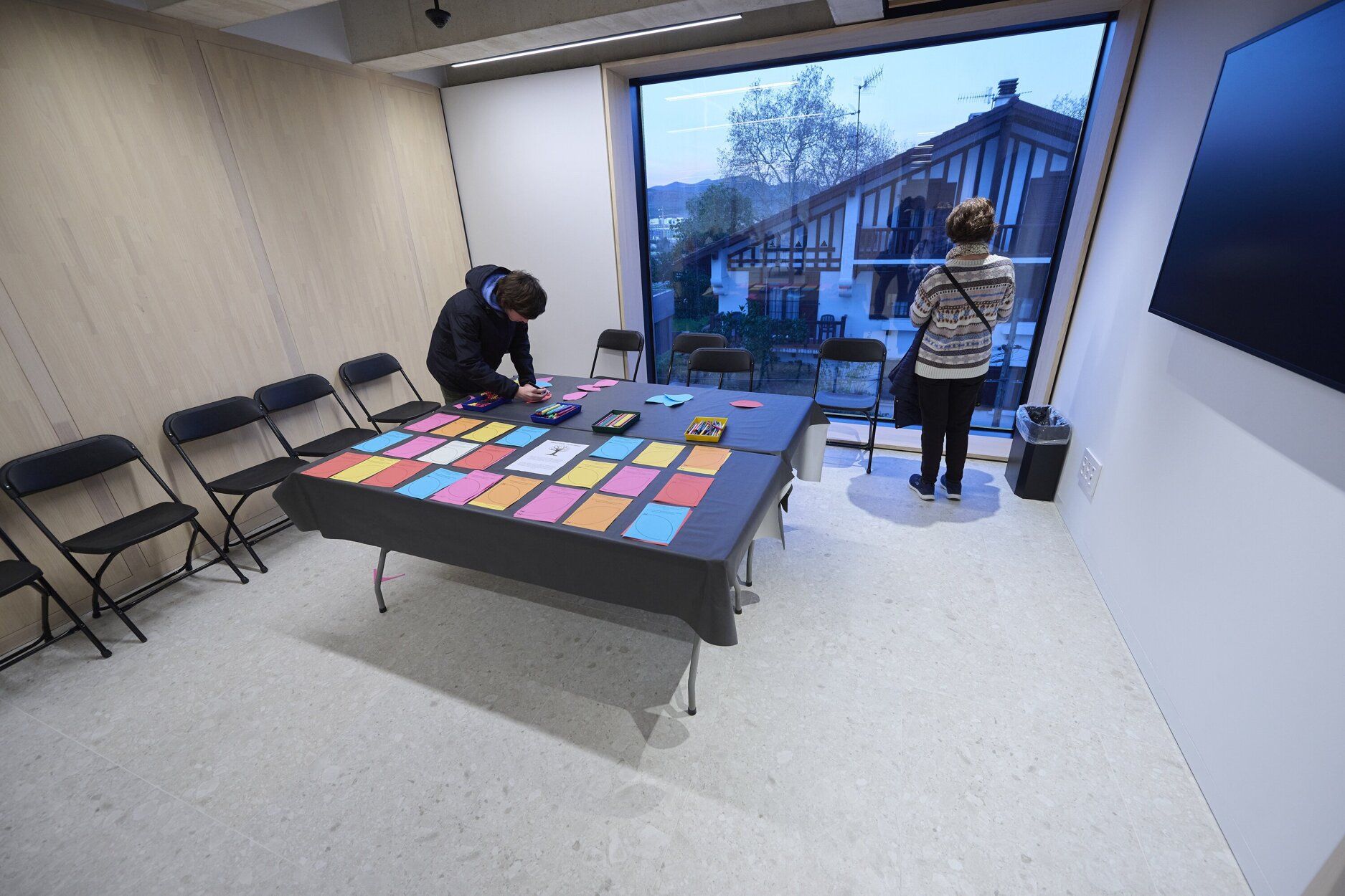 Imágenes de la inauguración del Civivox Pompelo