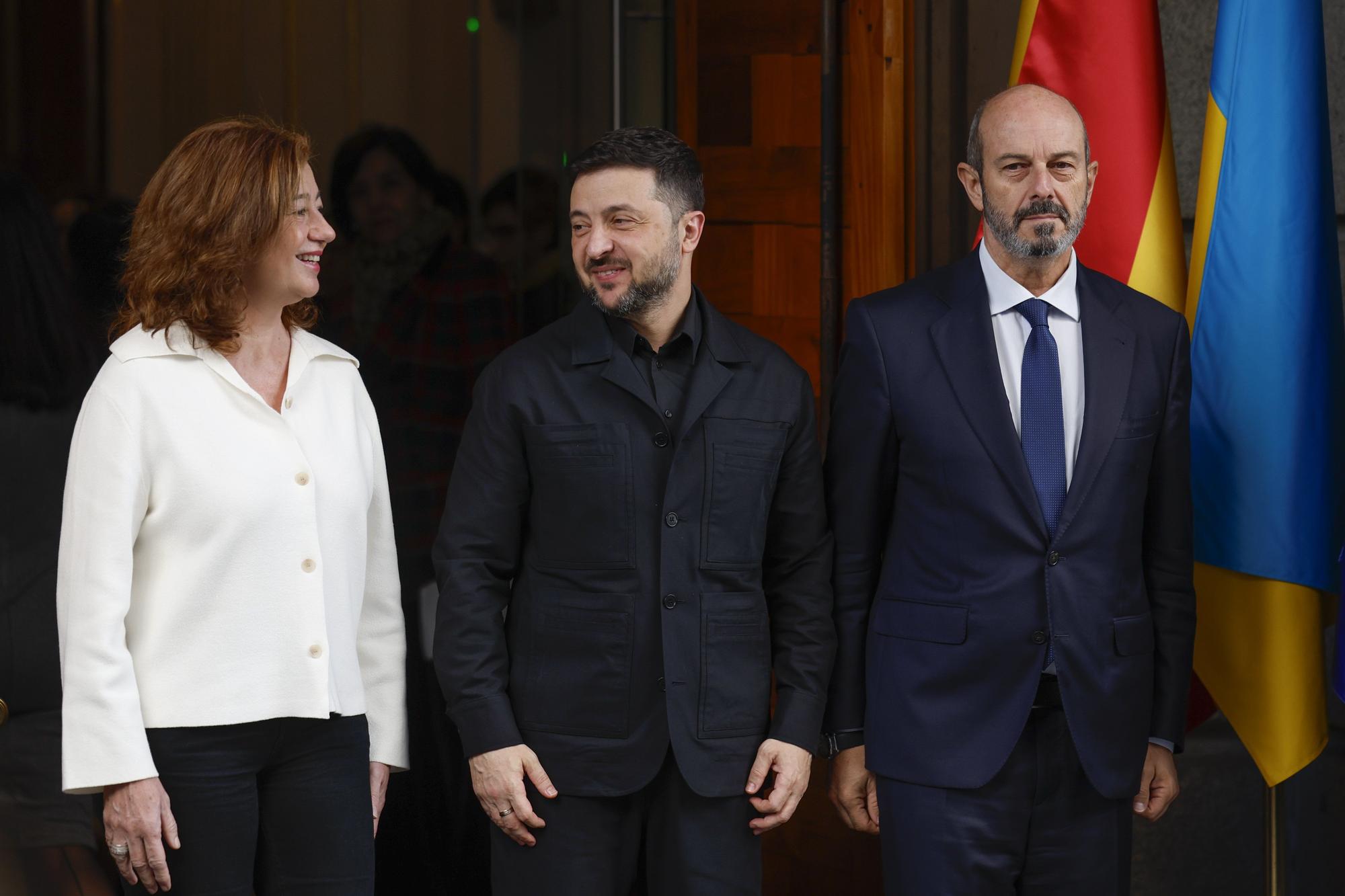 En imágenes: Zelenski inicia en el Congreso su tercera visita oficial a España y se reúne con Armengol y Rollán