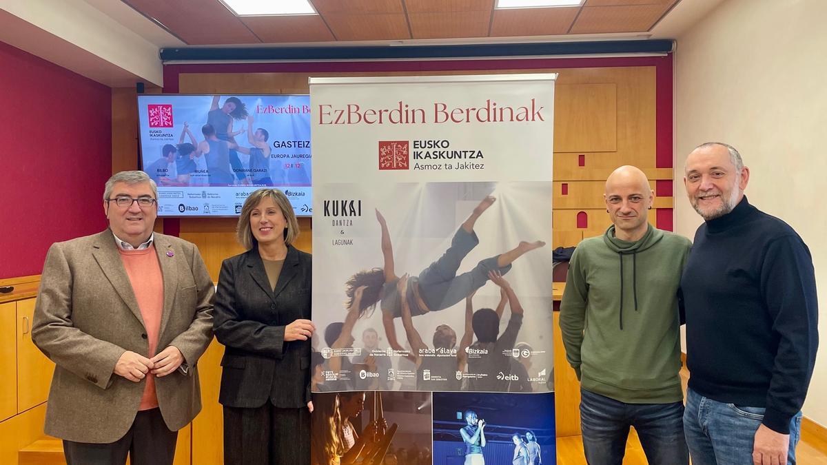 EzBerdin Berdinak llega a Vitoria fusionando la música con la palabra, para provocar la reflexión