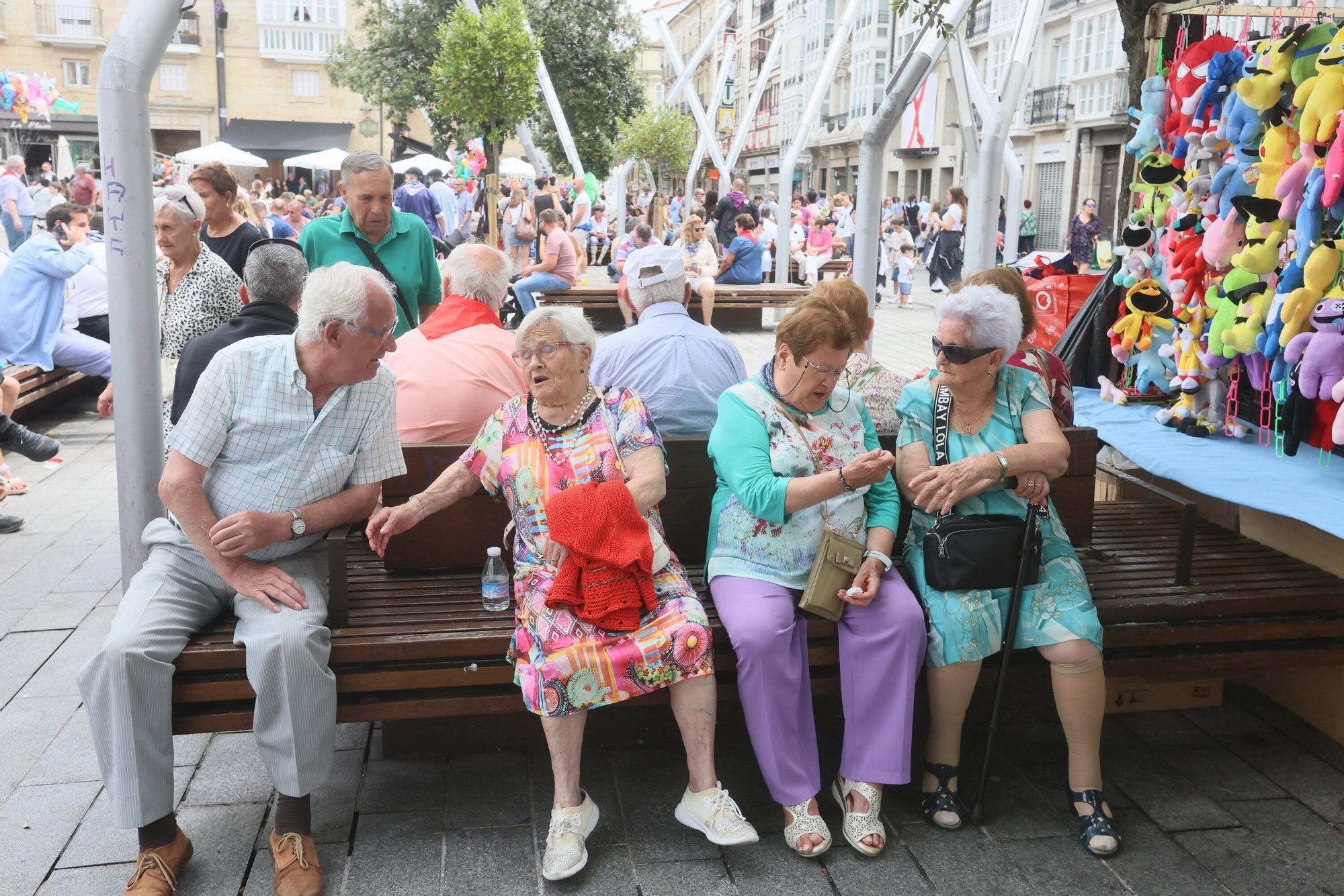 En imágenes: La fiesta continúa en las calles de Gasteiz este 6 de agosto