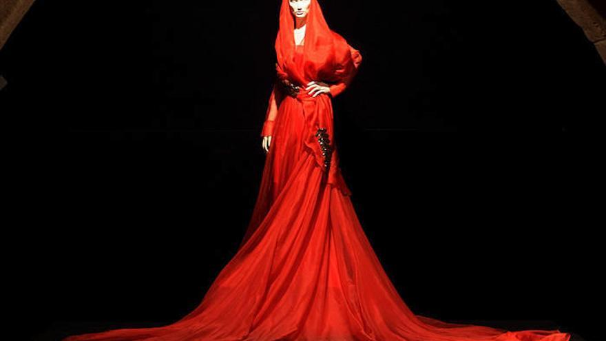 Francis Montesinos creó este espectacular vestido para &#039;La dama duende&#039;.