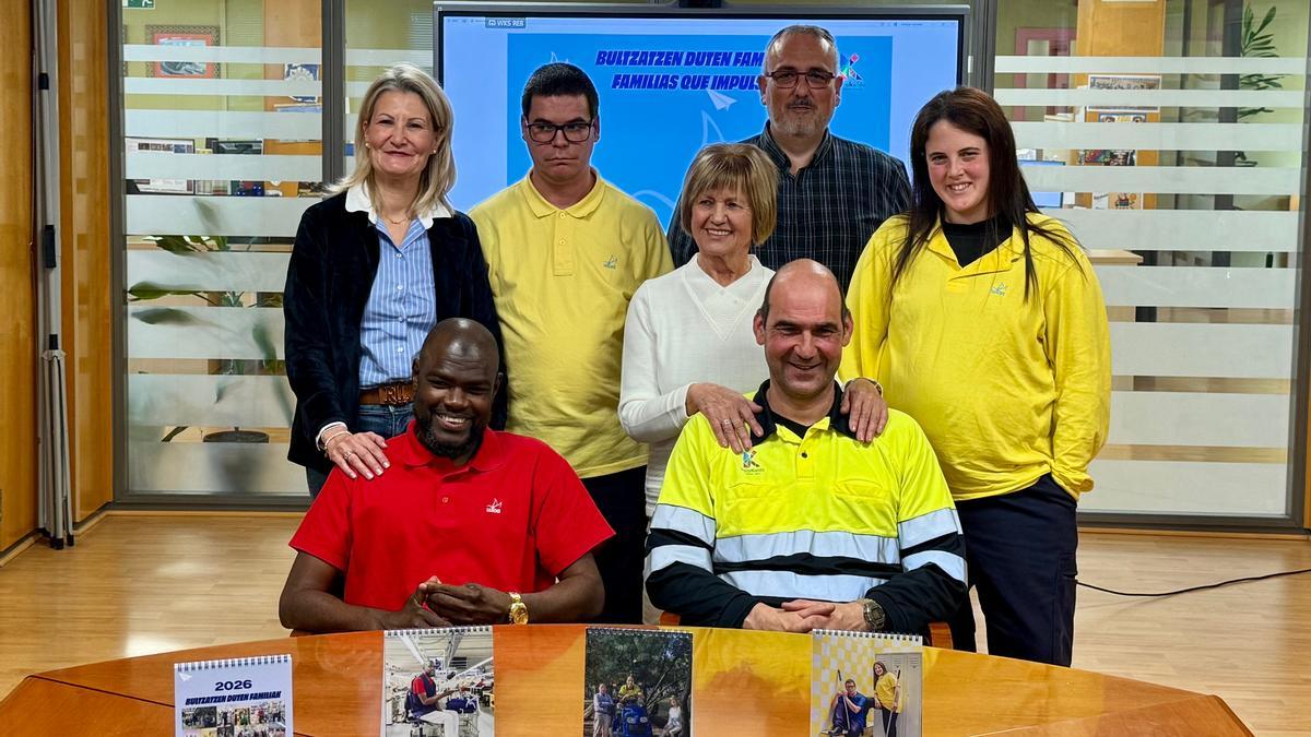 &#039;Bultzatzen duten familiak&#039; egutegiaren aurkezpena.