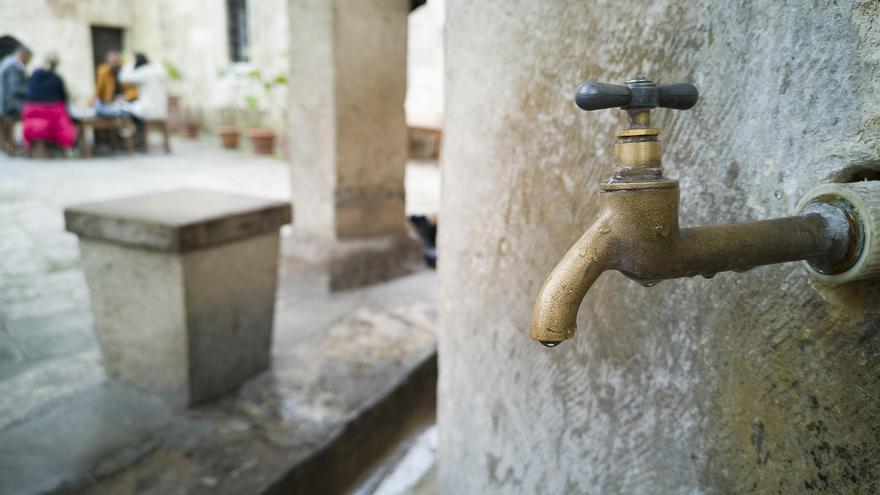 Artzentales recupera el suministro de agua pero lanza un serio aviso