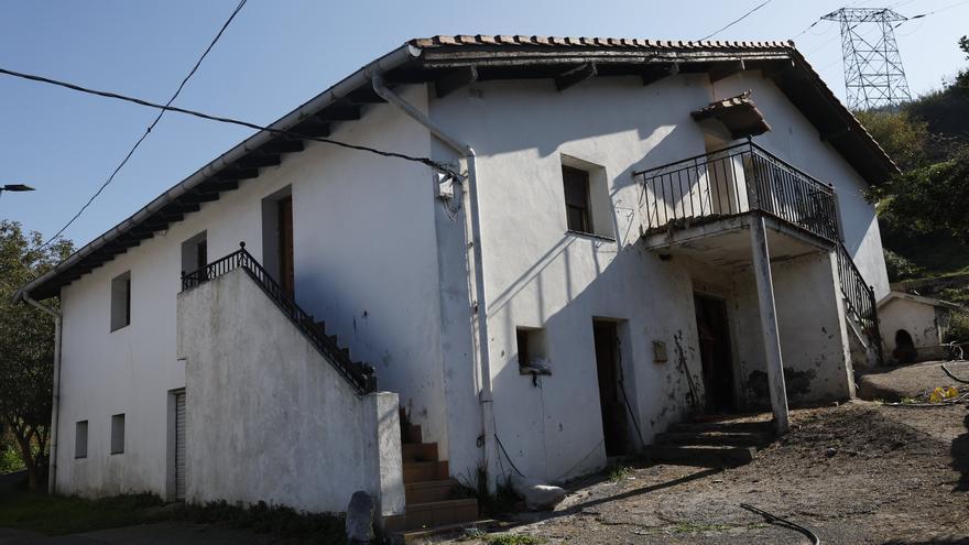 Detenido en Bilbao un hombre por mantener retenida a su madre enferma en condiciones insalubres