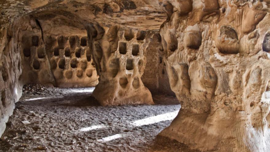 El lugar a hora y media de Vitoria con “casas-cueva” y “monasterios construidos en roca viva”, según ‘National Geographic’