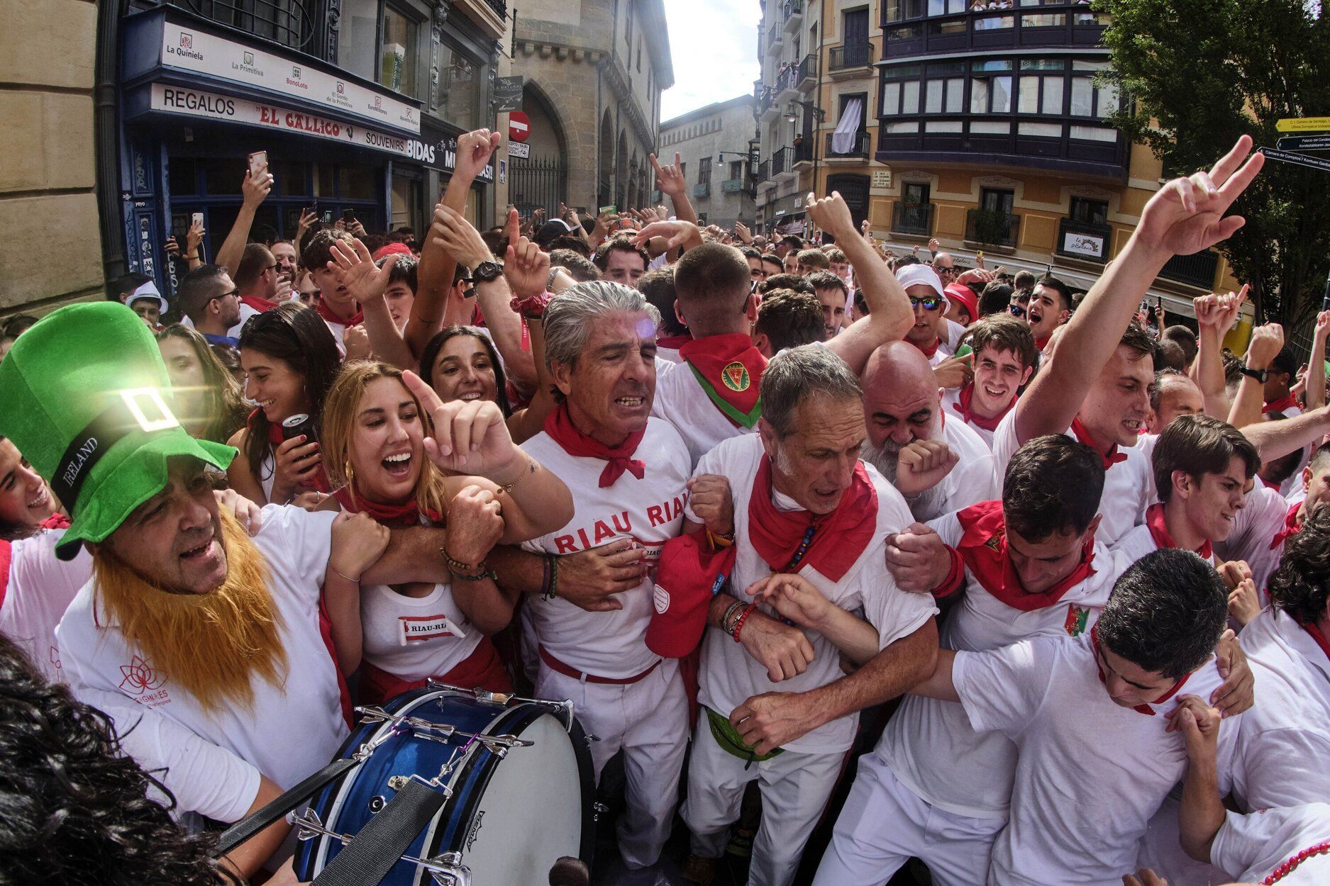 GALERÍA / Pamplona vibra con un multitudinario 'Riau-Riau'