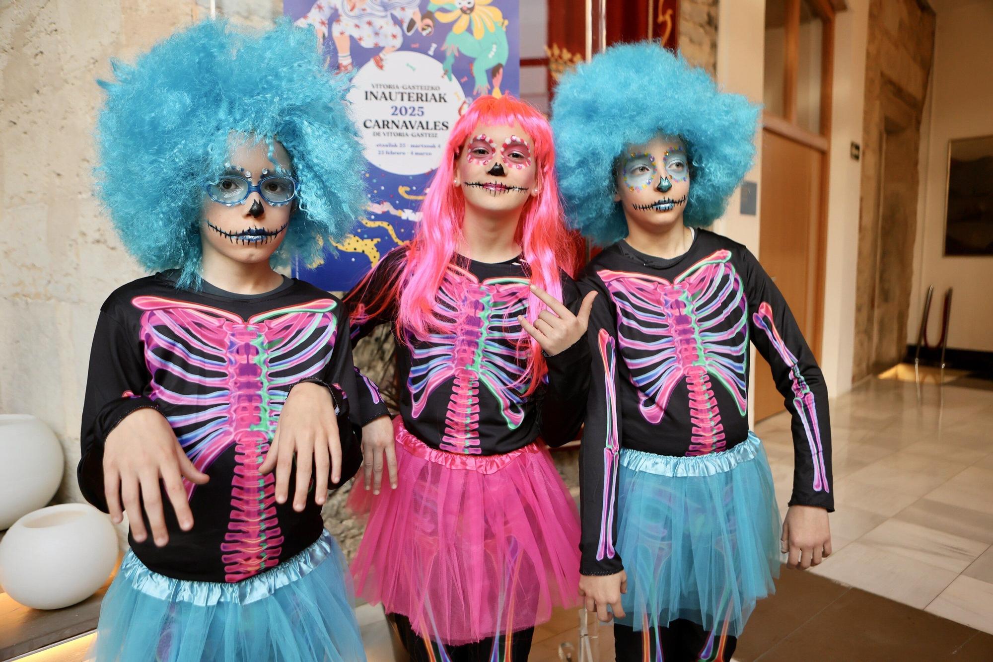 En imágenes: Presentación de Carnaval de las comparsas en el Palacio Villa Suso