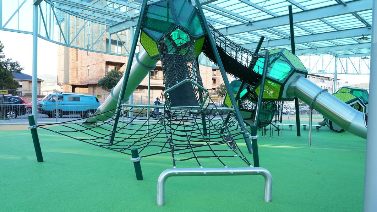 Getxo estrena un nuevo parque infantil cubierto.