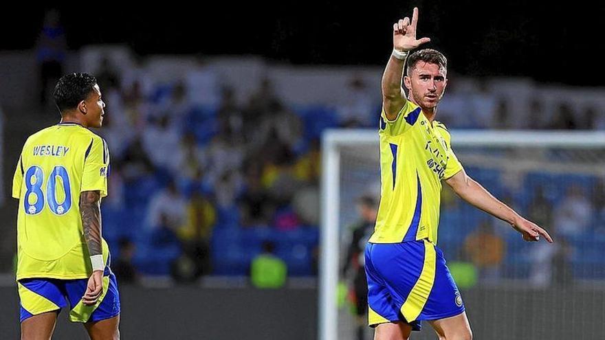Laporte sigue en Arabia a la espera de novedades