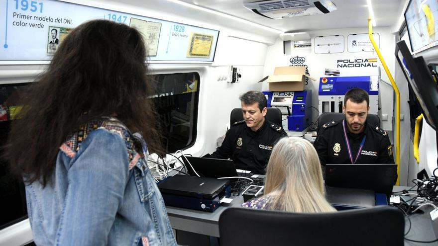 La Policía Nacional acudirá de manera mensual a Deba para expedir y renovar el DNI y el pasaporte