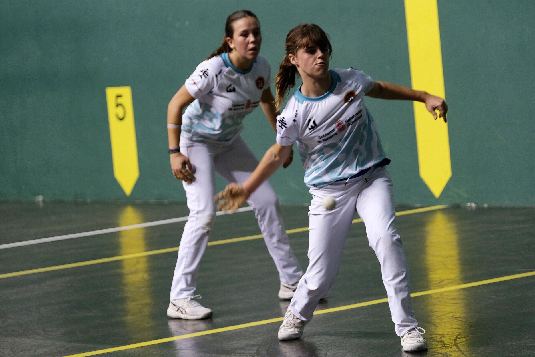 Fotos de las finales de pelota mano y pala femenina de este domingo