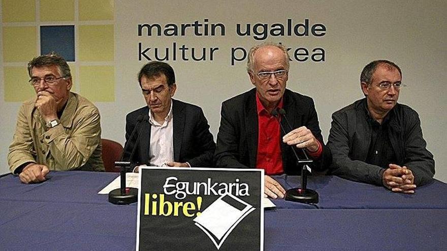 Joan Mari Torrealdai, Iñigo Iruin, Martxelo Otamendi e Iñaki Uria, en la comparecencia de ayer en Andoain.