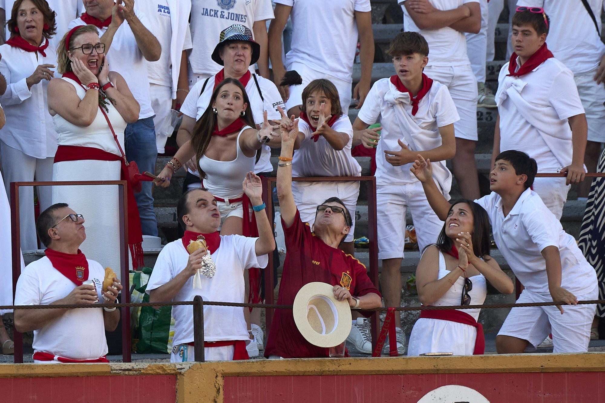 Fotos de la corrida de toros en Tudela con toros de Garzón Valdenebro