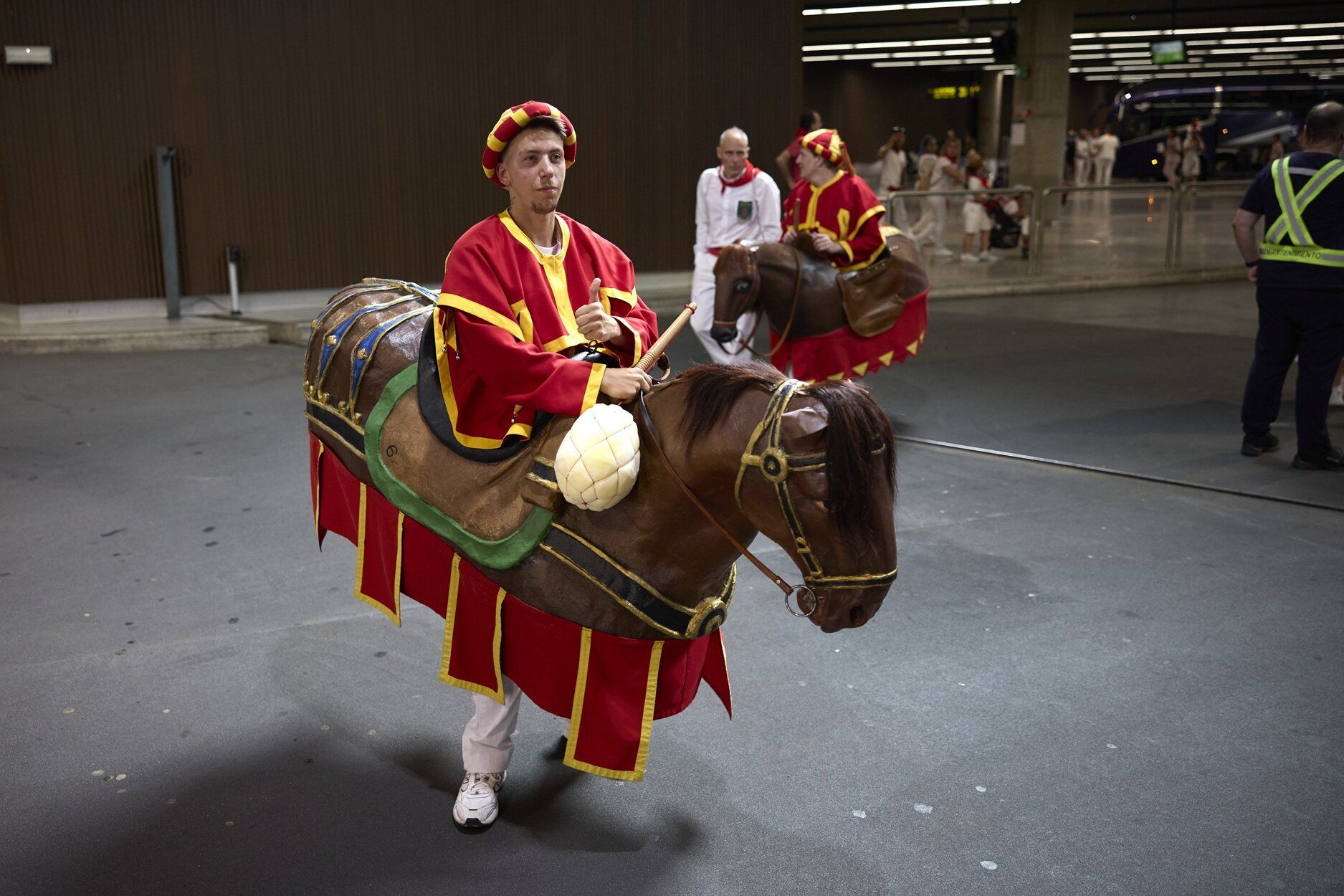 Imágenes de la primera salida de la Comparsa de Gigantes estos Sanfermines