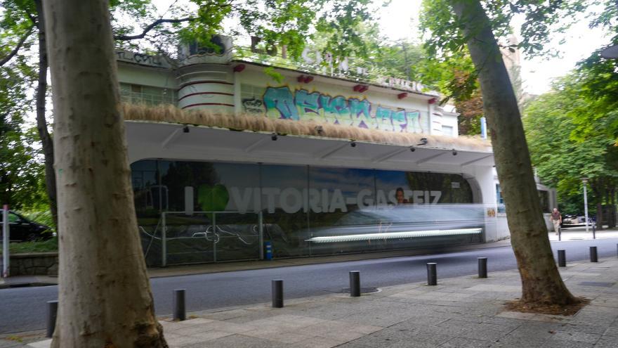 Vitoria recibe 22 propuestas para convertir la gasolinera Goya en un centro de movilidad sostenible