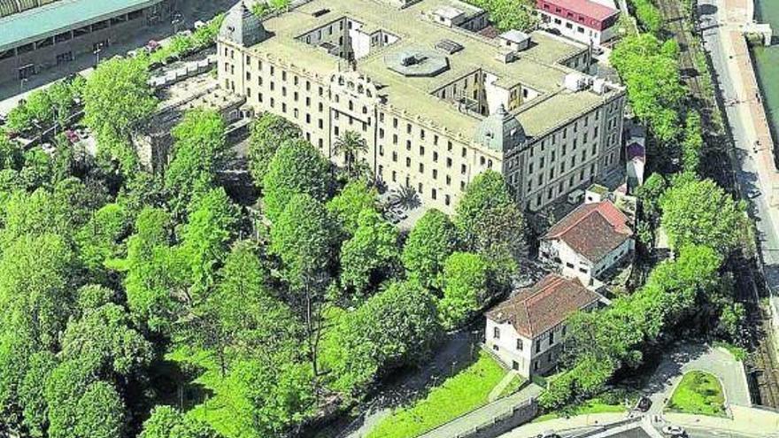 En 55 años se han celebrado 5.000 bodas en la capilla interior