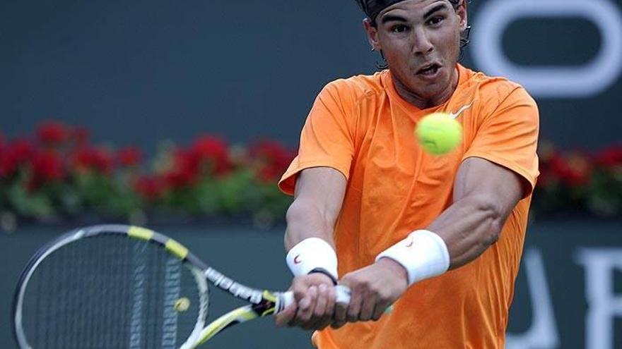 Nadal consigue sin apuros su pase a octavos