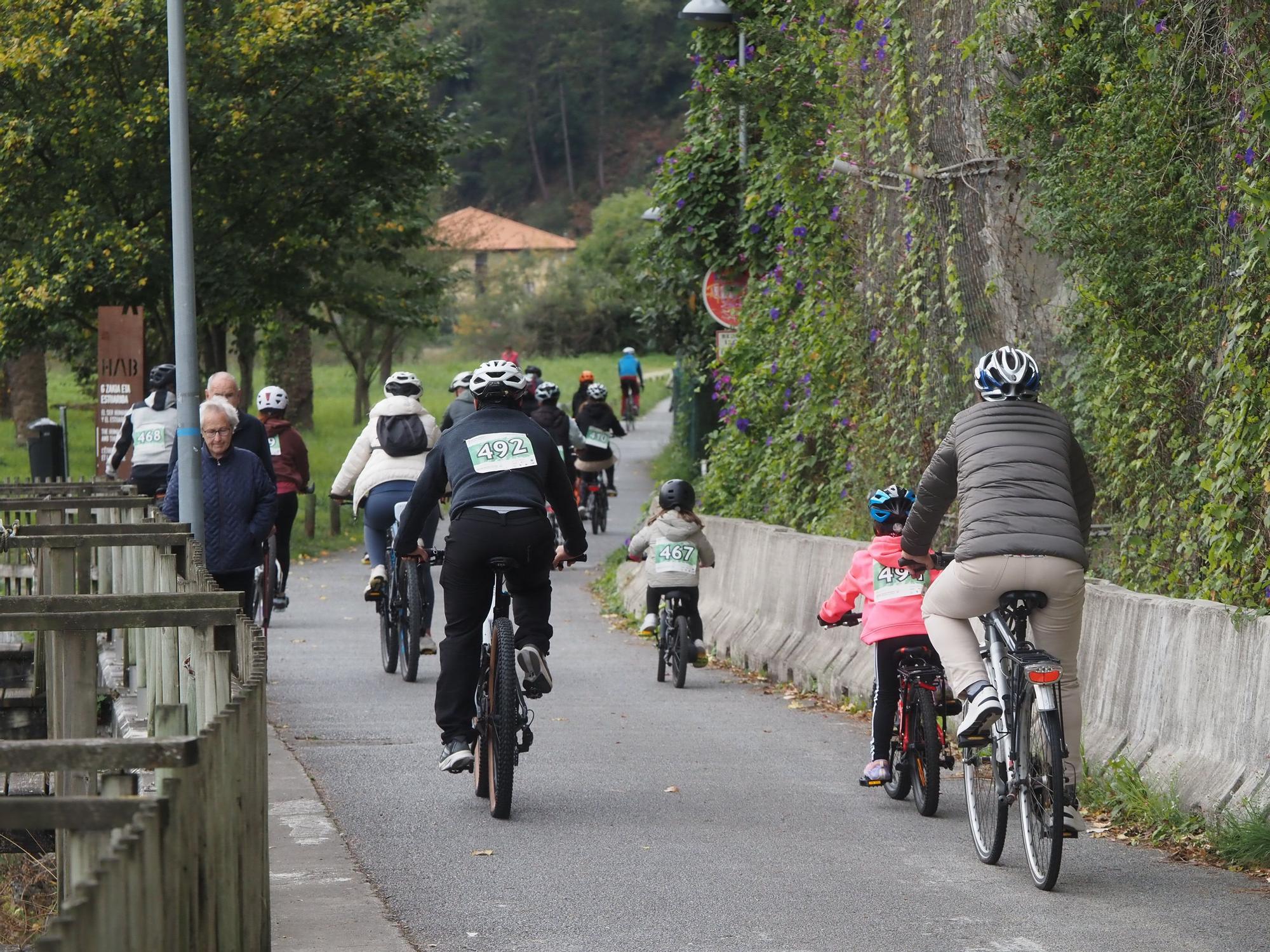 Fiesta ciclista en Deba