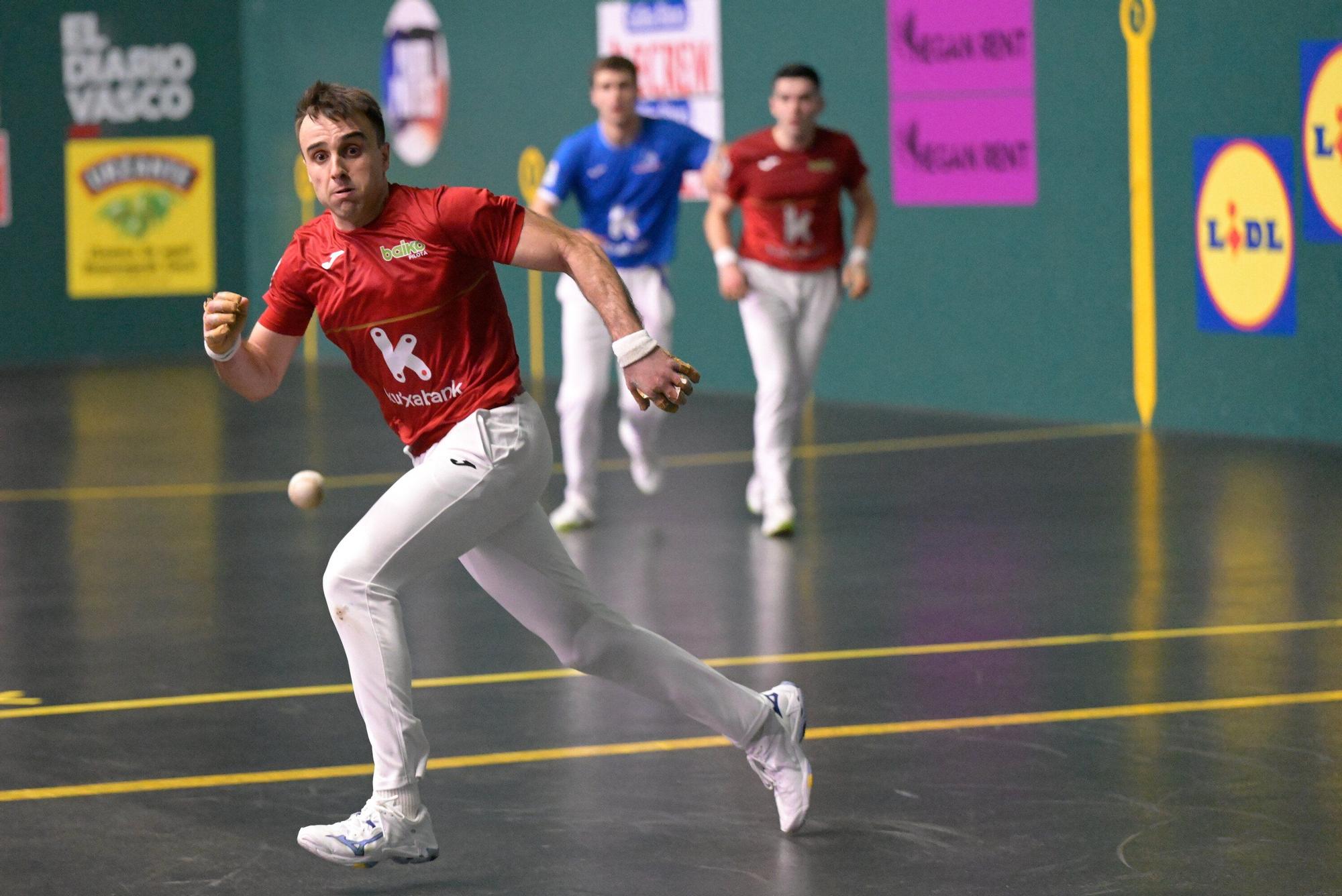 Murua y Gabirondo remontan a Peña II-Salaverri II en el Campeonato de Parejas Serie B.