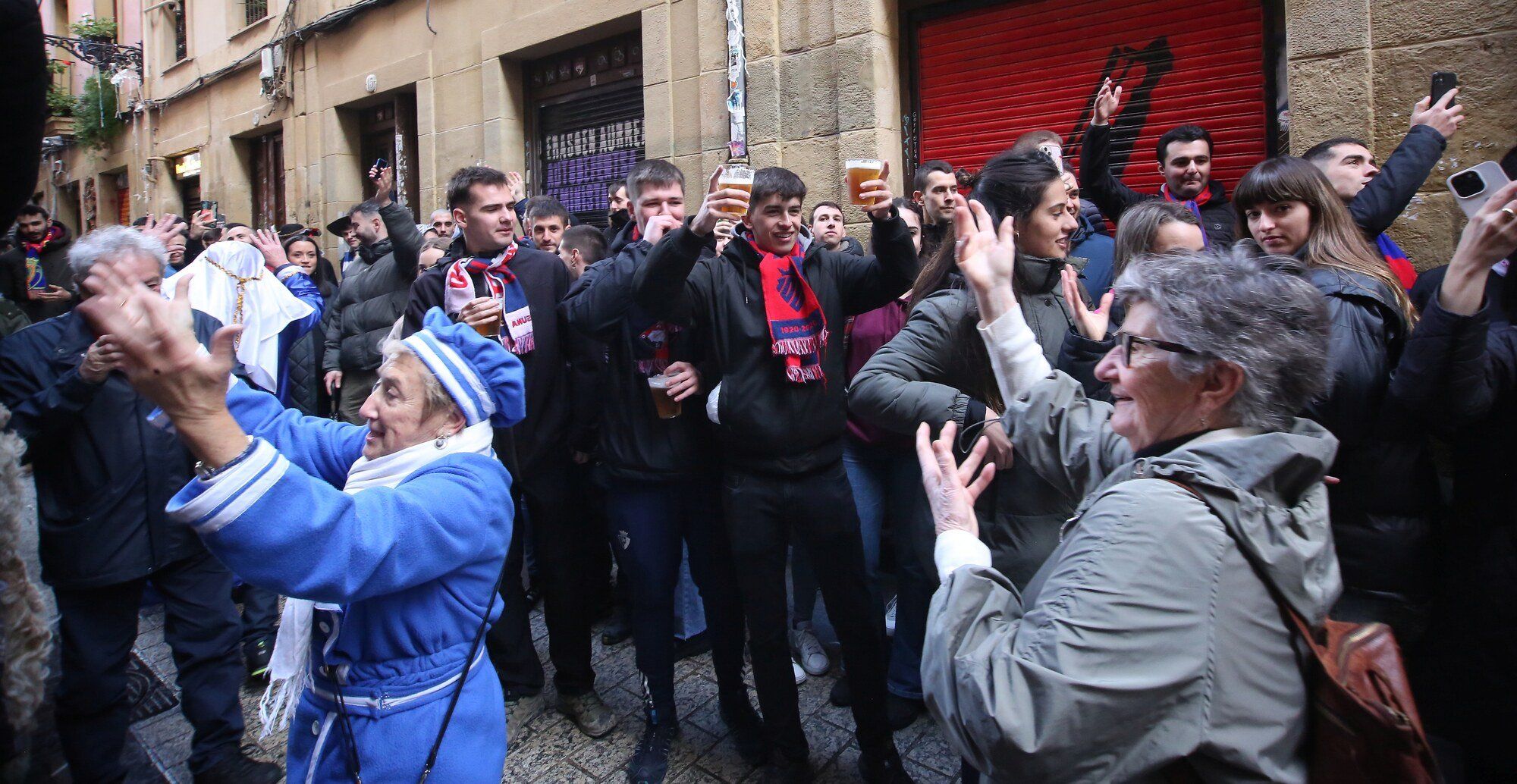 Carnaval rojillo en Donosti