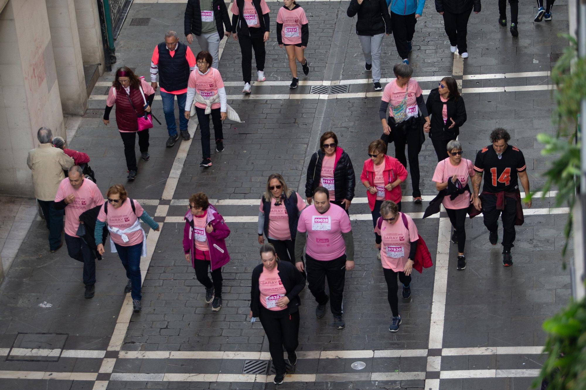 Fotos de la Carrera contra el Cáncer de Mama de Saray en Pamplona 2025