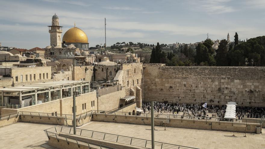 Irán anuncia nuevos ataques contra Tel Aviv y Haifa, así como contra bases de Estados Unidos en el golfo