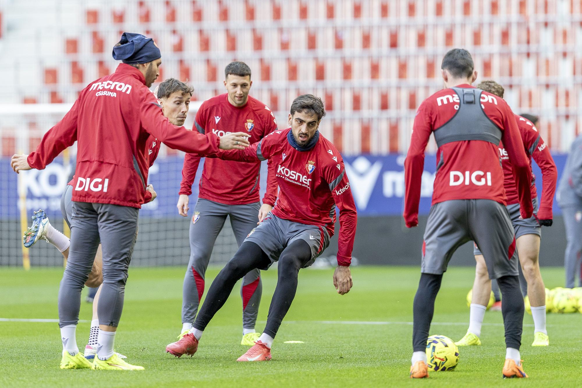 Osasuna se ejercita a puerta cerrada en El Sadar (miércoles 26 de noviembre de 2025)