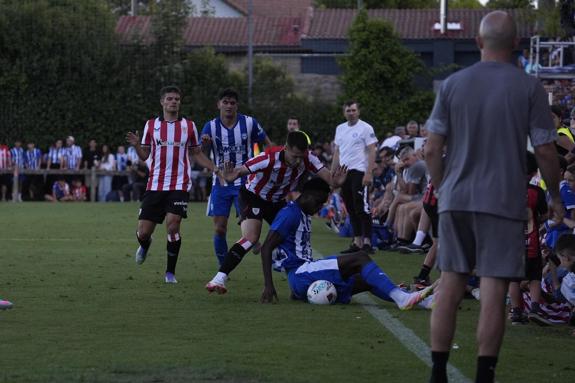 En imágenes: Ilusionante estreno del Alavés en Laguardia (1-0)