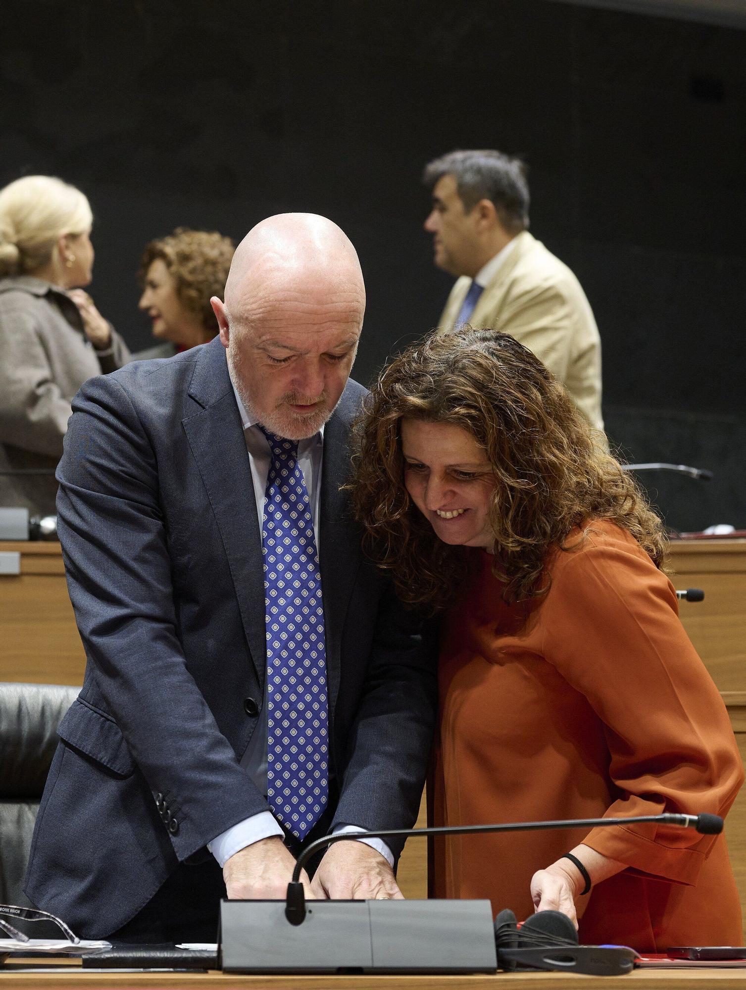 Fotos del pleno del Parlamento de Navarra de este 6 de noviembre