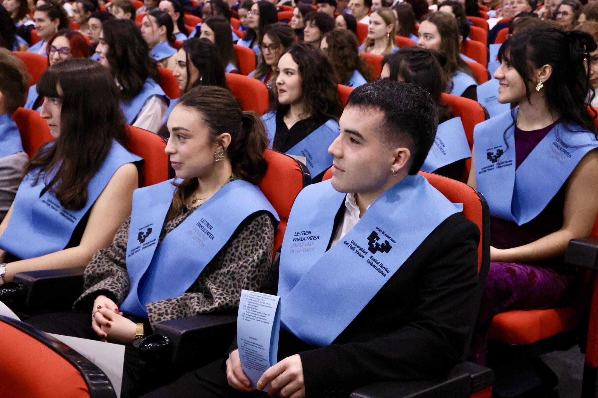 En imágenes: Graduación de alumnos de la Facultad de Letras