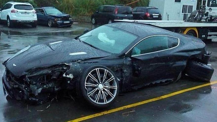 Raúl García sale ileso de un accidente de automóvil al regreso de Alemania