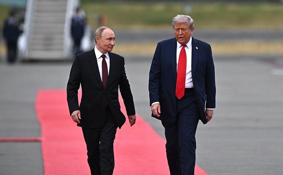 Donald Trump y Vladimir Putin se reúnen en Alaska bajo el lema 'Persiguiendo la paz'