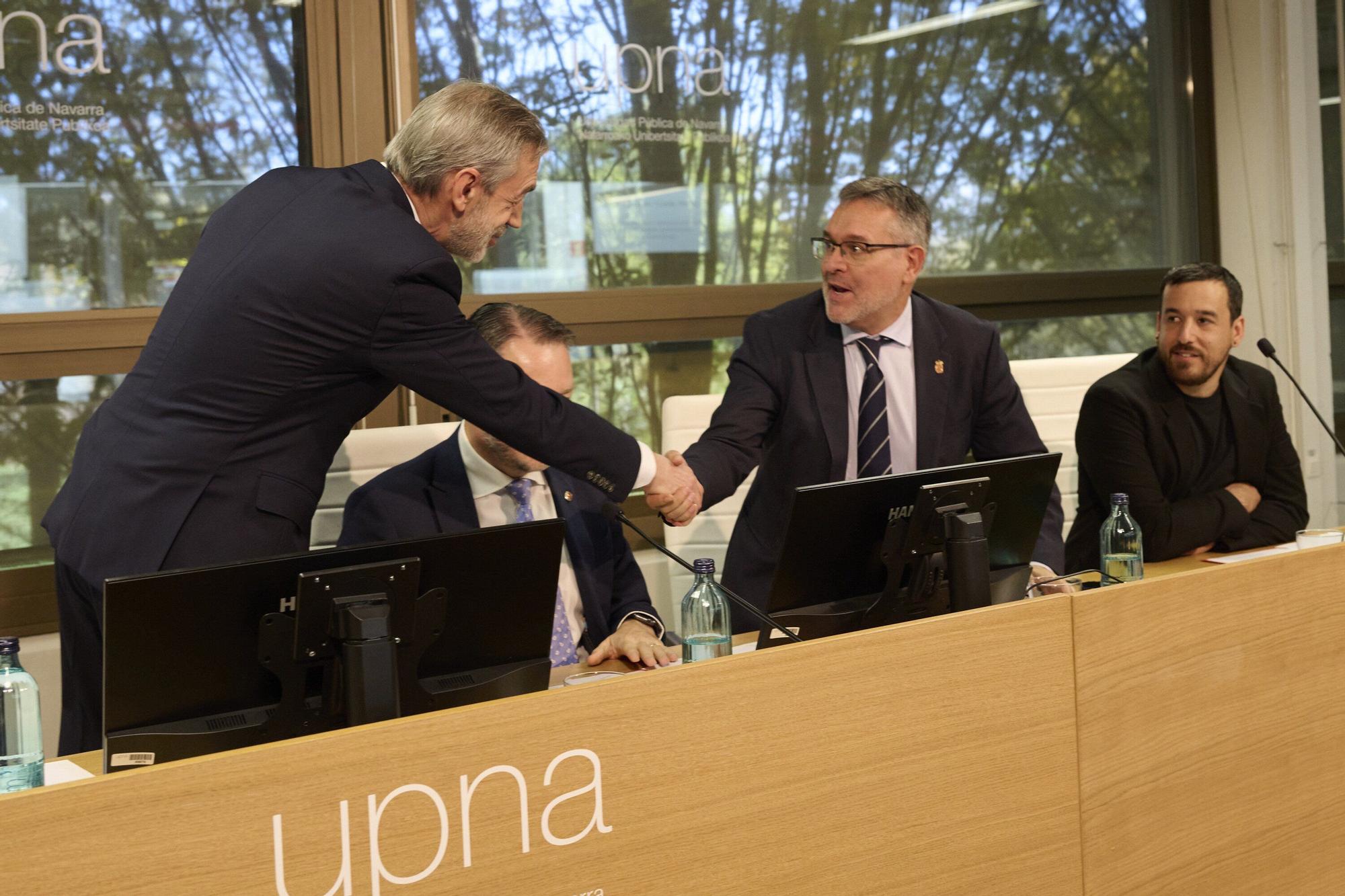 Fotos de la toma de posesión de Francisco Javier Santiago Marcos como nuevo presidente del Consejo Social de la UPNA