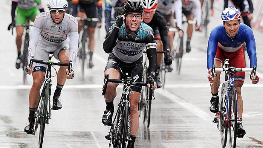 Cavendish (Omega Pharma) impone su ley en Treviso, Nibali sigue líder y Wiggins se hunde