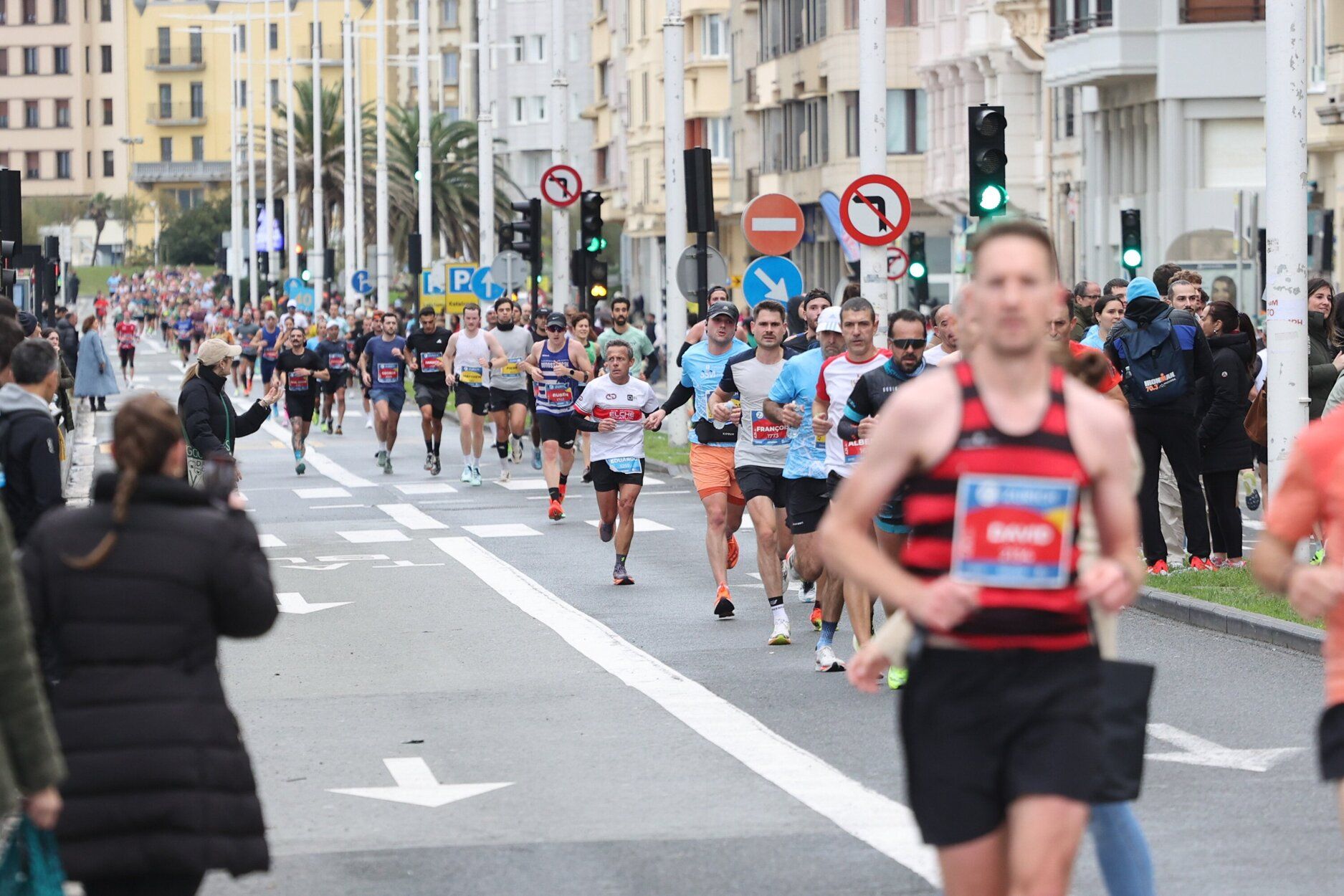 La 46 edición de la Maratón de San Sebastián, en imágenes