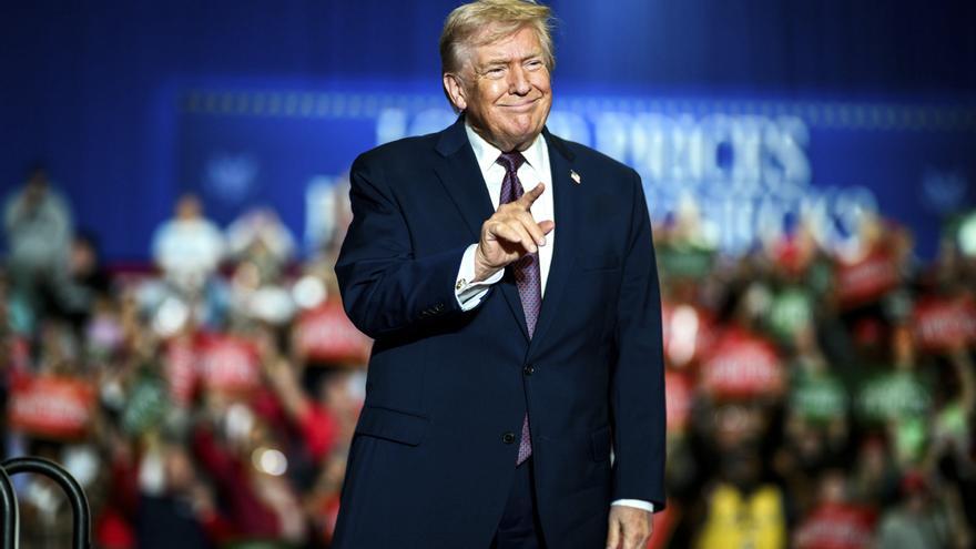 Trump aprovecha su mensaje por Navidad para cargar contra "la escoria de la izquierda radical"