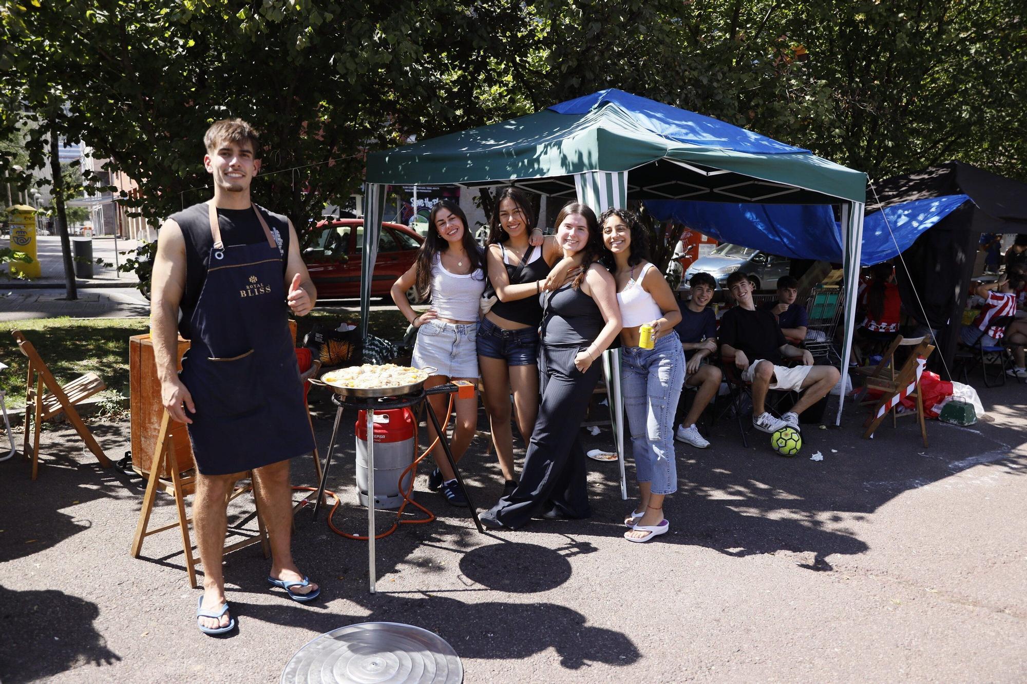 En imágenes: el calor no frena las paellas en Miribilla