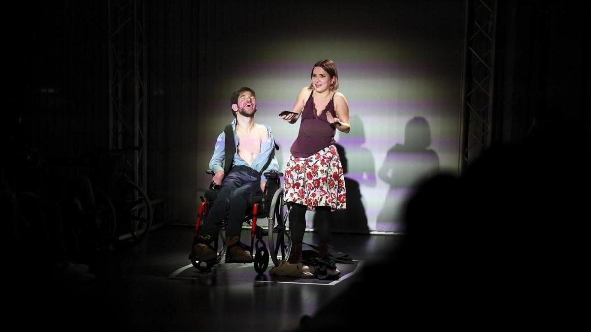 Telmo Irureta y Aitziber Garmendia actuando en &#039;Sexberdinak&#039;.