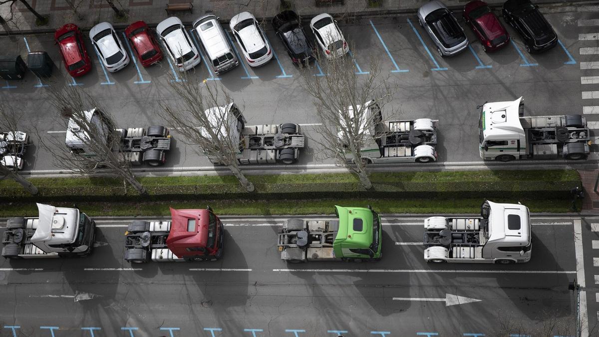 Camionada en 2022 por Pamplona  durante una huelga en el sector por la subida del precio del combustible.