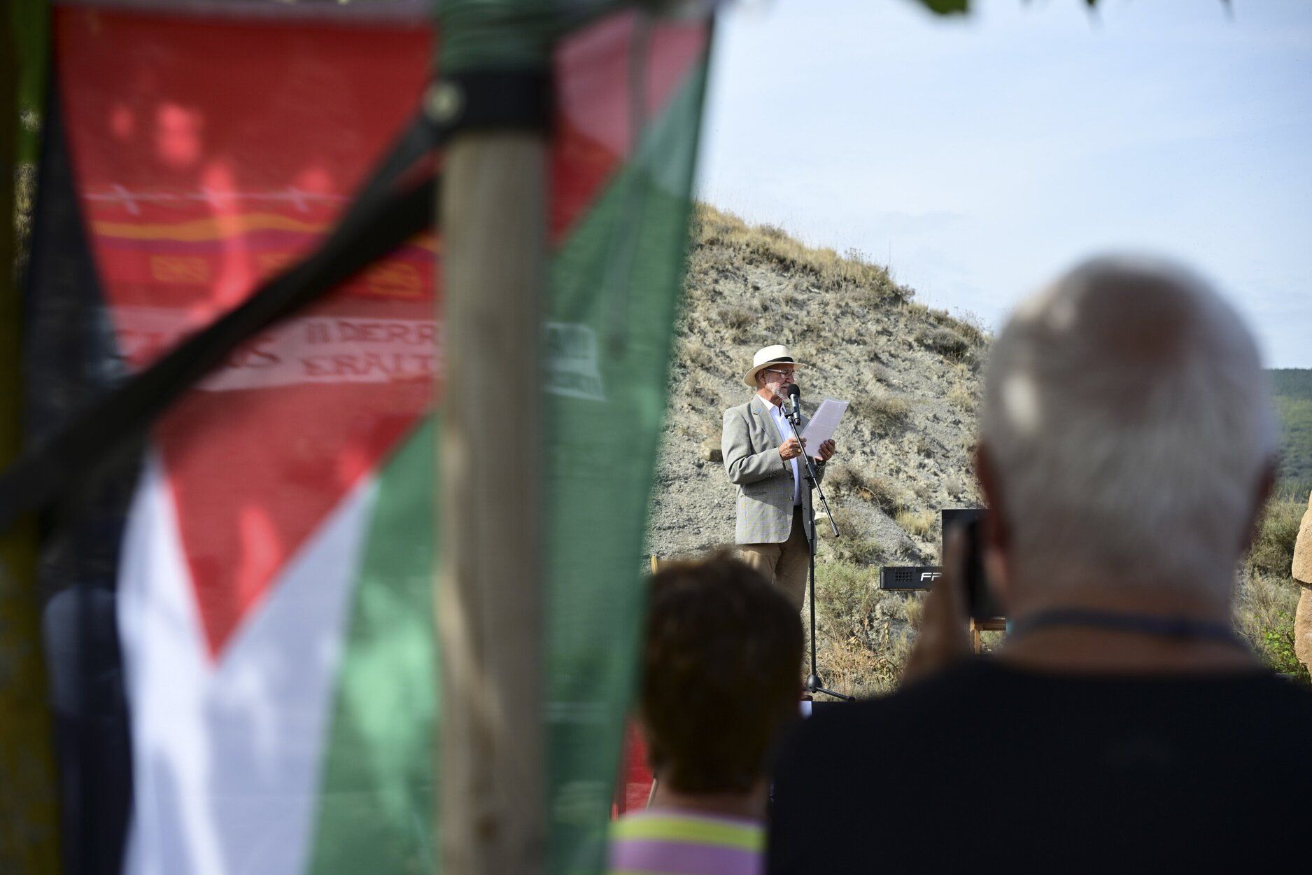 Fotos del homenaje en Ibero a las personas fusiladas durante el franquismo
