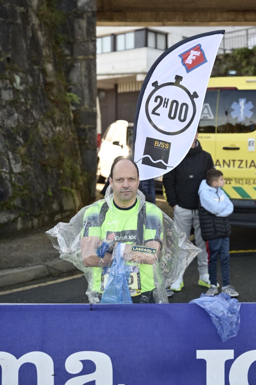 Ilusión y concentración en la salida de la Behobia-San Sebastián