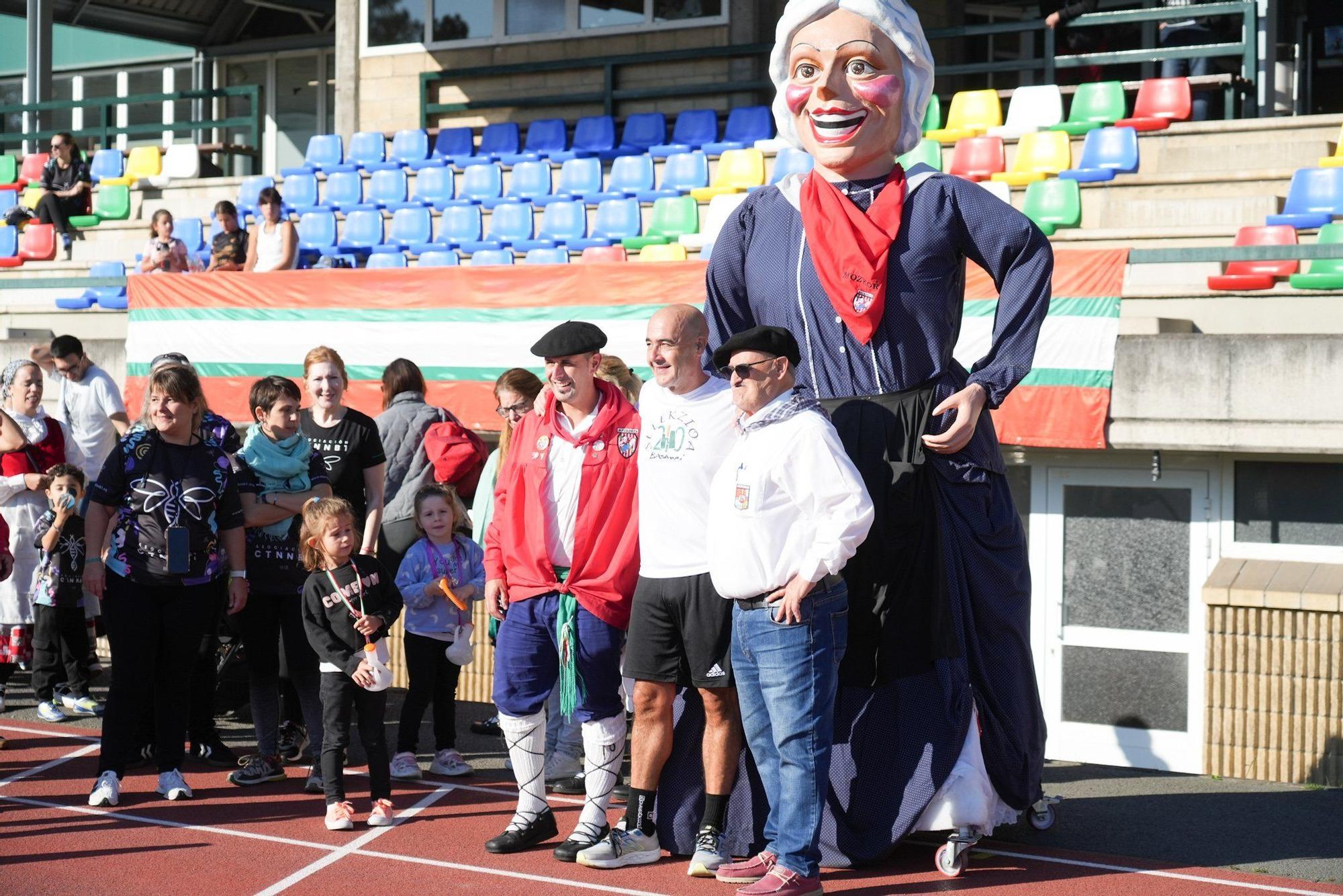Basauri arropa a Yeray González en la final de su reto '12 maratones en 12 meses' por la asociación CNTTB1